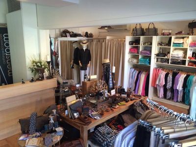 Male fashion Noosa Heads Mensroom Clothing and Accessories by